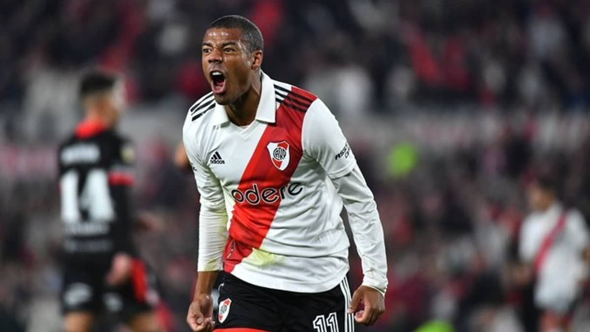 As contas do River Plate para avançar e segurar De La Cruz, alvo do Flamengo