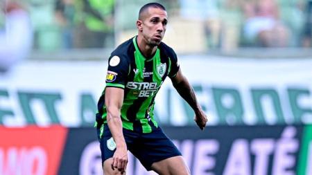 Nicolas fez gol de falta, mas viu América ser goleado em casa