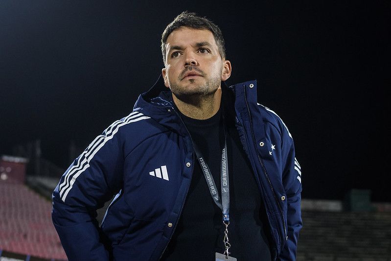 Depois da Sul-Americana, técnico define foco do Cruzeiro na final do Mineiro