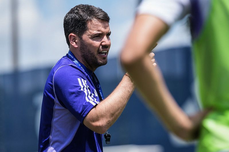 Larcamón define Cruzeiro com cinco novidades para enfrentar Democrata-GV; veja time
