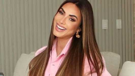 Nicole Bahls, modelo, apresentadora e ex-A Fazenda
