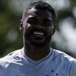 Sem espaço no Cruzeiro, Nikão recebe proposta para jogar no Coritiba 