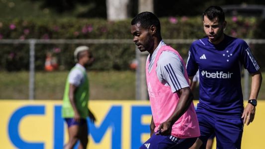 Nikão durante treinamento nesta quarta-feira (12) na Toca II, em BH