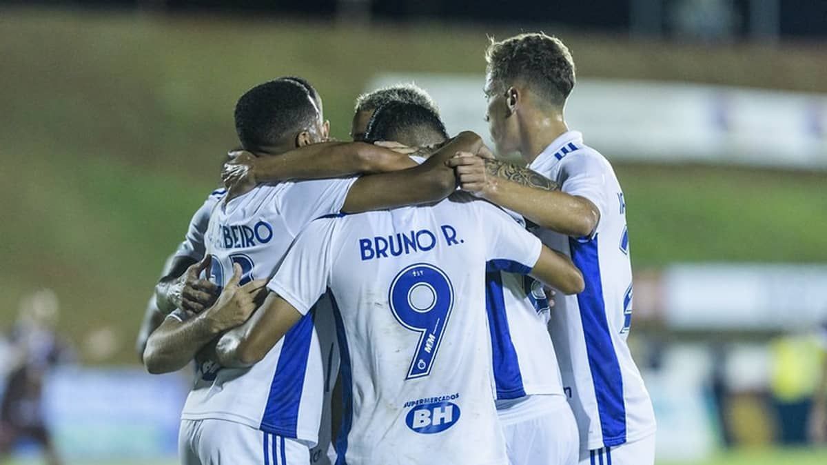 Cruzeiro bate o Patrocinense e começa temporada com vitória