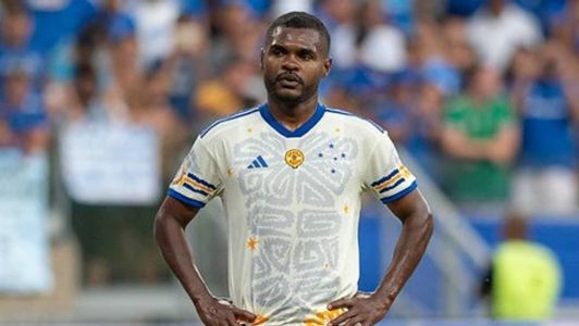 Nikão entrou em campo aos 14 minutos do segundo tempo, na vaga de Machado