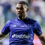 Nova chance? Nikão volta a ser relacionado no Cruzeiro após um mês