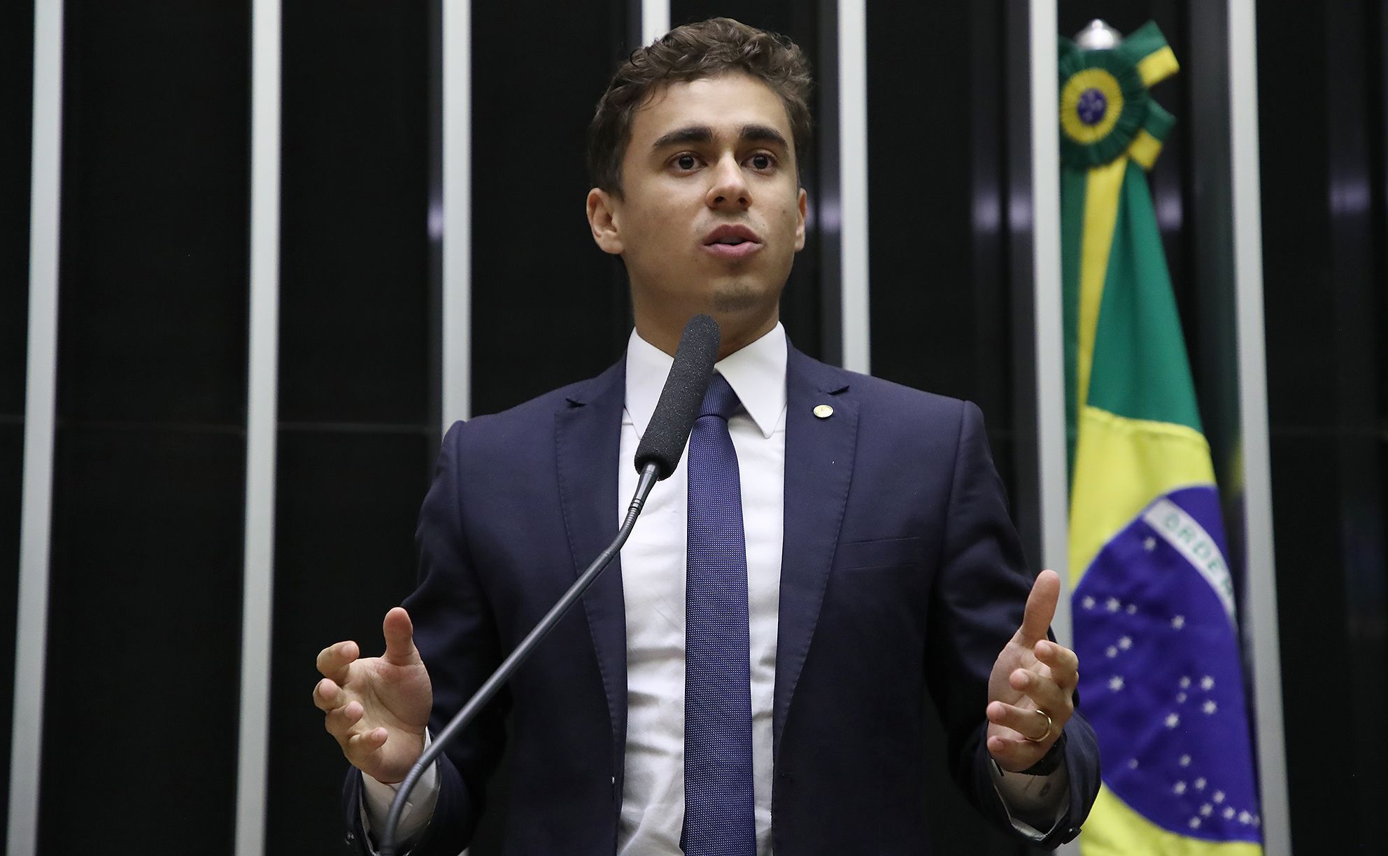 Com Bolsonaro condenado, Nikolas varia a pauta e triplica número de posts no X