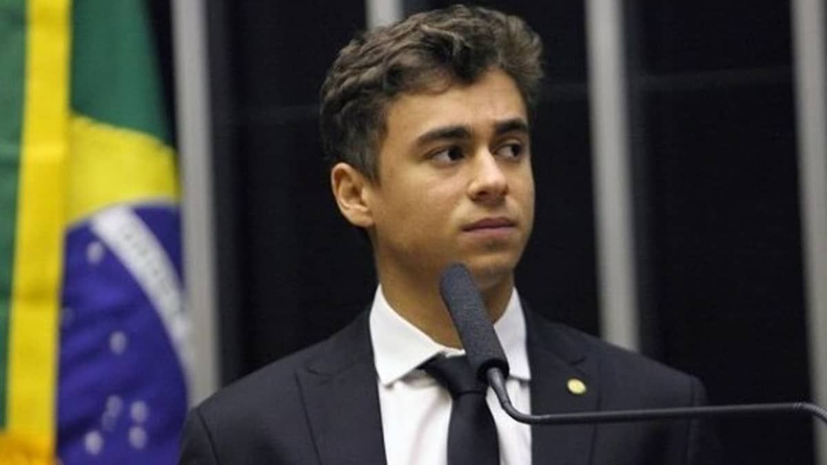 Nikolas critica Dino sobre regulação de redes sociais: 'ditadura da opinião'