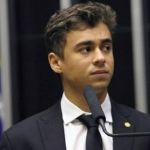 Nikolas critica Dino sobre regulação de redes sociais: 'ditadura da opinião'