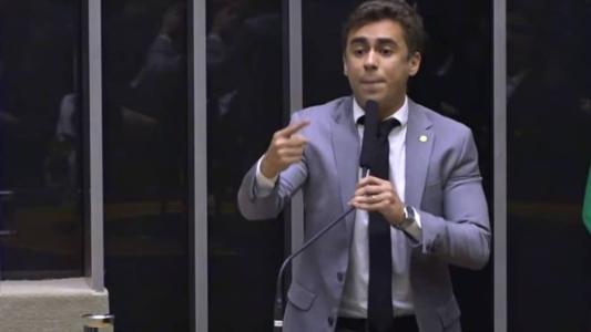 Nikolas Ferreira saiu em defesa de André Valadão no plenário: 'homossexualidade é pecado'