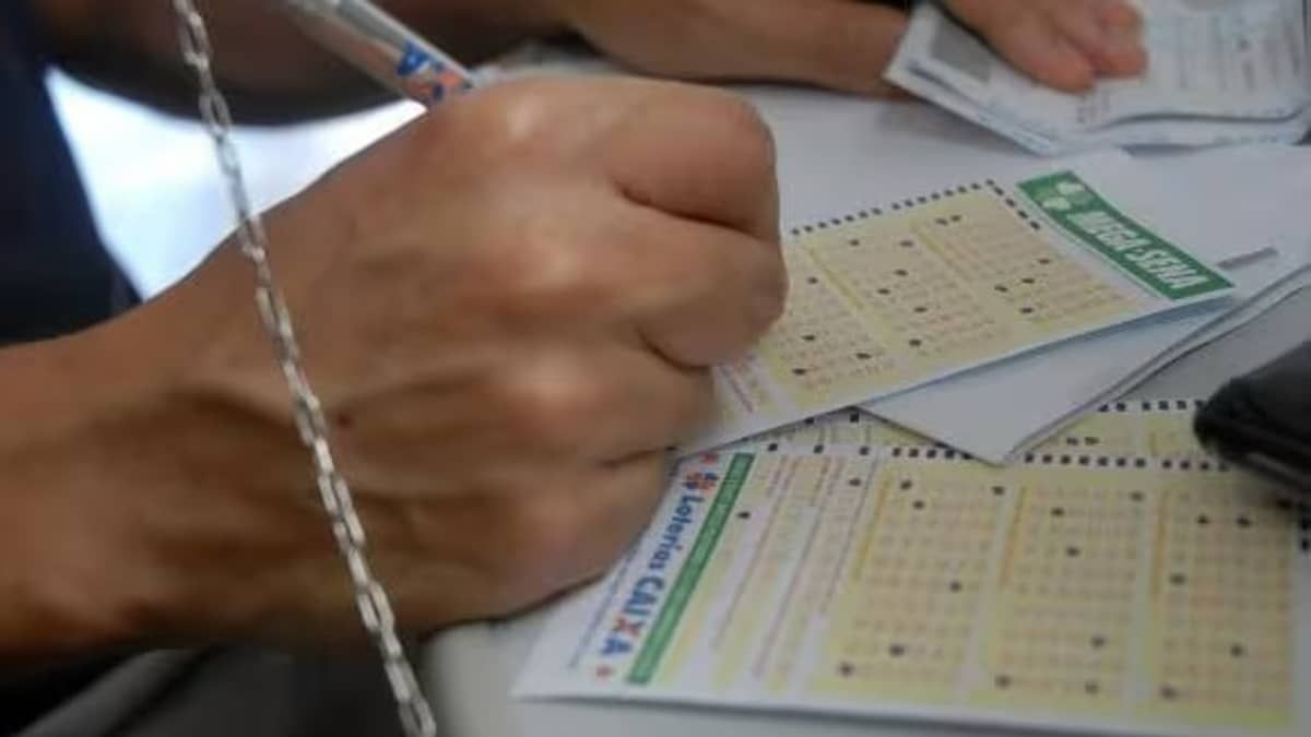 Mega-Sena 2593: prêmio de R$ 10 milhões acumula; confira as dezenas sorteadas