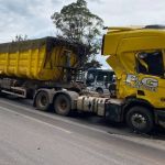 Anel Rodoviário é liberado após acidente entre duas carretas