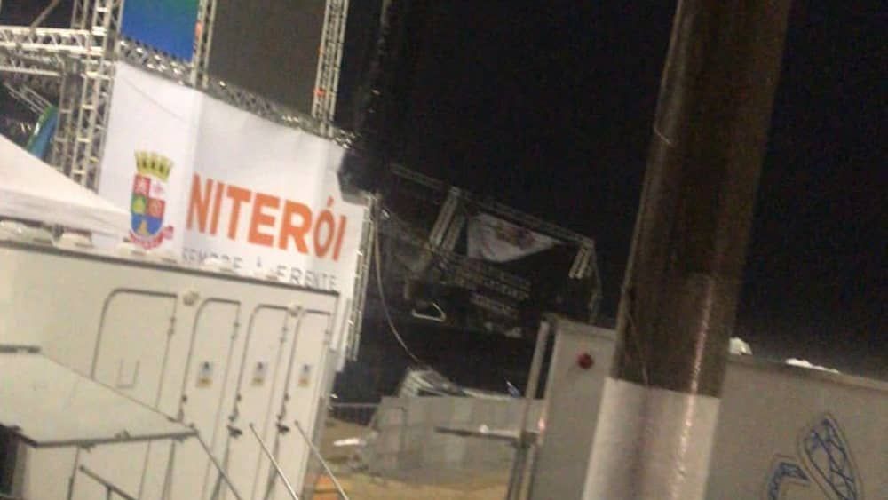 Vídeo: palco de show de Marisa Monte desaba em Niterói após forte chuva