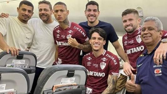 Nino brinca com jogadores que jogaram no Fluminense recentemente