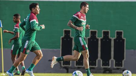 Nino deve voltar ao time do Fluminense diante do Atlético