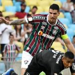 Fluminense segue com indefinições de vendas e aguarda propostas por André