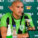 América: Nino Paraíba é apresentado e exalta lideranças do elenco do Coelho