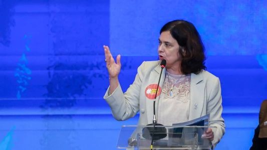 Nísia Trindade, ministra da Saúde, disse que pagamento a enfermeiros será retroativo a maio
