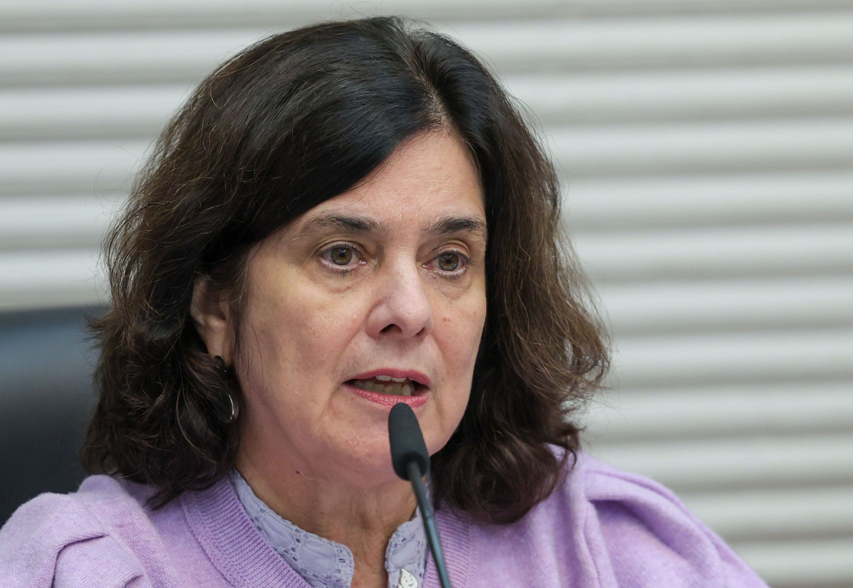 Pressionada, ministra da Saúde troca chefe de gabinete com aval do Planalto