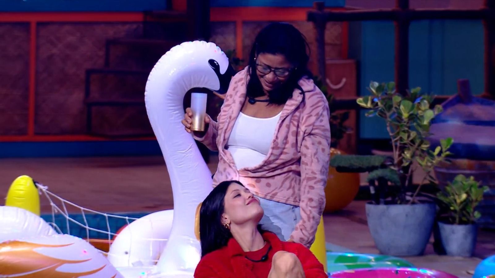 No BBB 25, Delma questiona atitude de Vitória Strada durante festa