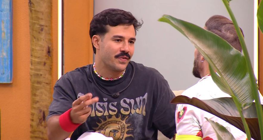 No BBB 25, Mateus crítica Diego Hypólito em conversa: ‘pavão’