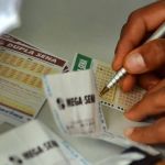 Mega-Sena: ninguém acerta seis números e prêmio vai a 160 milhões na quarta-feira