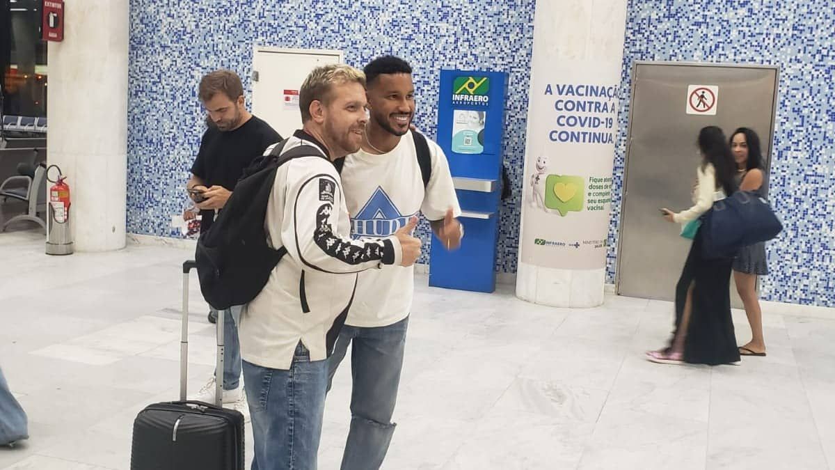 Atlético: Jair desembarca no Rio, onde fará exames médicos antes de acertar com o Vasco