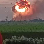 Escritora ucraniana ferida em bombardeio a restaurante morre em Kramatorsk