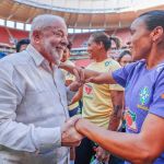 Lula lamenta eliminação, mas diz que Brasil tem de ‘seguir investindo’ no futebol feminino 