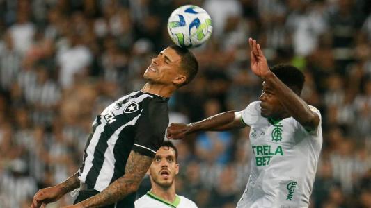 No primeiro turno, o Botafogo venceu o América no Rio de Janeiro por 2 a 0