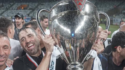 No último domingo, Coudet comemorou o primeiro título pelo Atlético