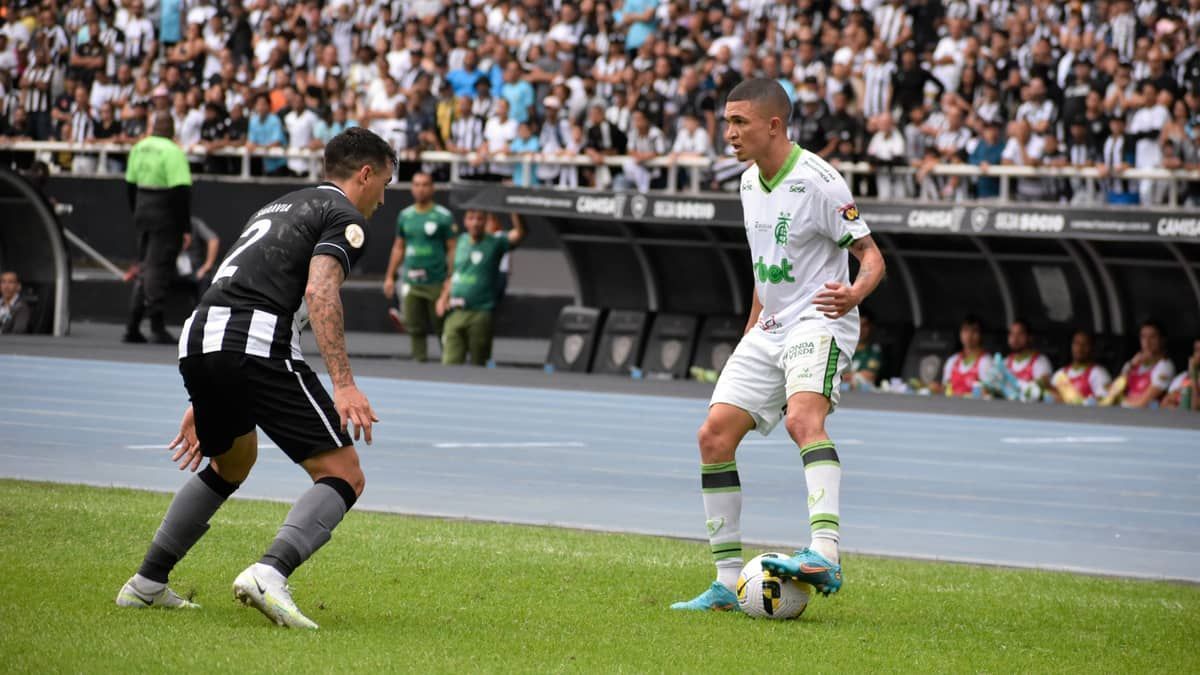 Brasileirão: América tenta defender retrospecto positivo contra o Botafogo
