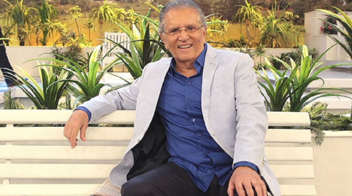 Carlos Alberto de Nóbrega é internado e SBT toma atitude sobre 'A Praça É Nossa'