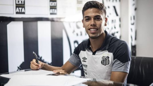 Nonato assinou com o Santos