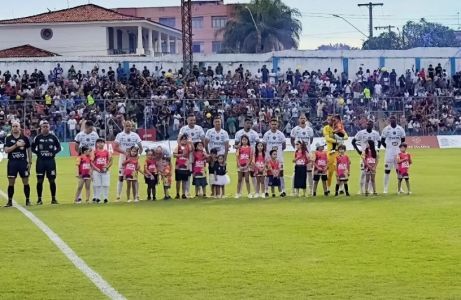 Time do North antes de partida pelo Módulo II do Campeonato Mineiro