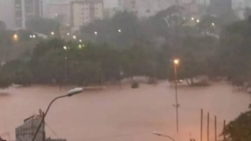 Chuva mata duas pessoas no Rio Grande de Sul; mortes sobem para três em Santa Catarina