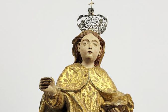 Após quase 30 anos, imagem de santa furtada de igreja em Sabará (MG) é encontrada