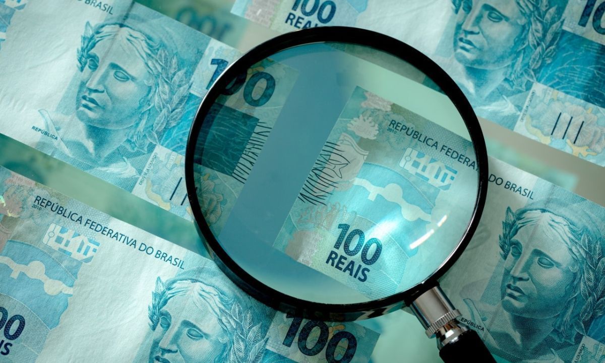 Lanchonete em Timóteo fica no prejuízo ao vender hamburger pago com nota falsa