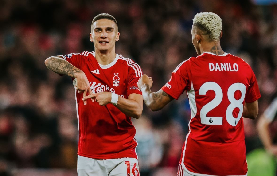 Em casa, Nottingham Forest bate Manchester United pela Premier League