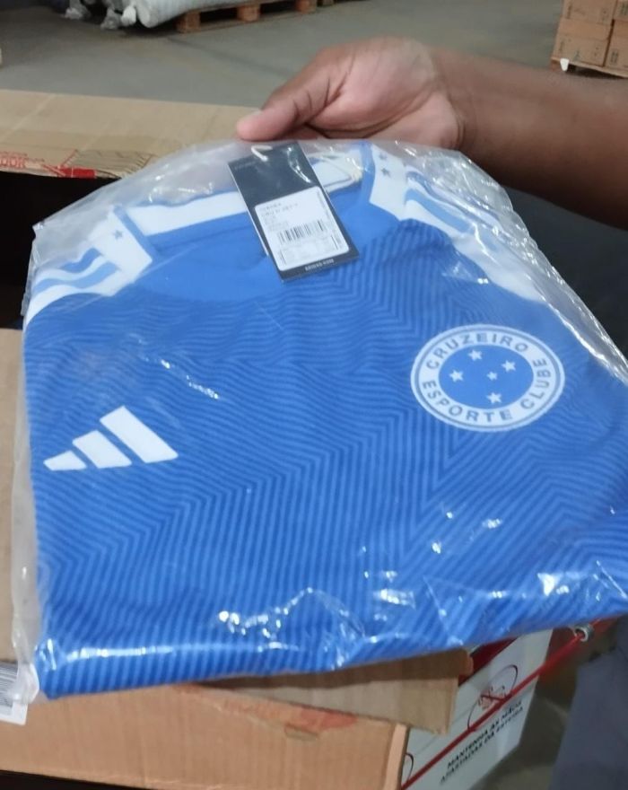 Nova camisa do Cruzeiro foi revelada com mais detalhes antes do lançamento