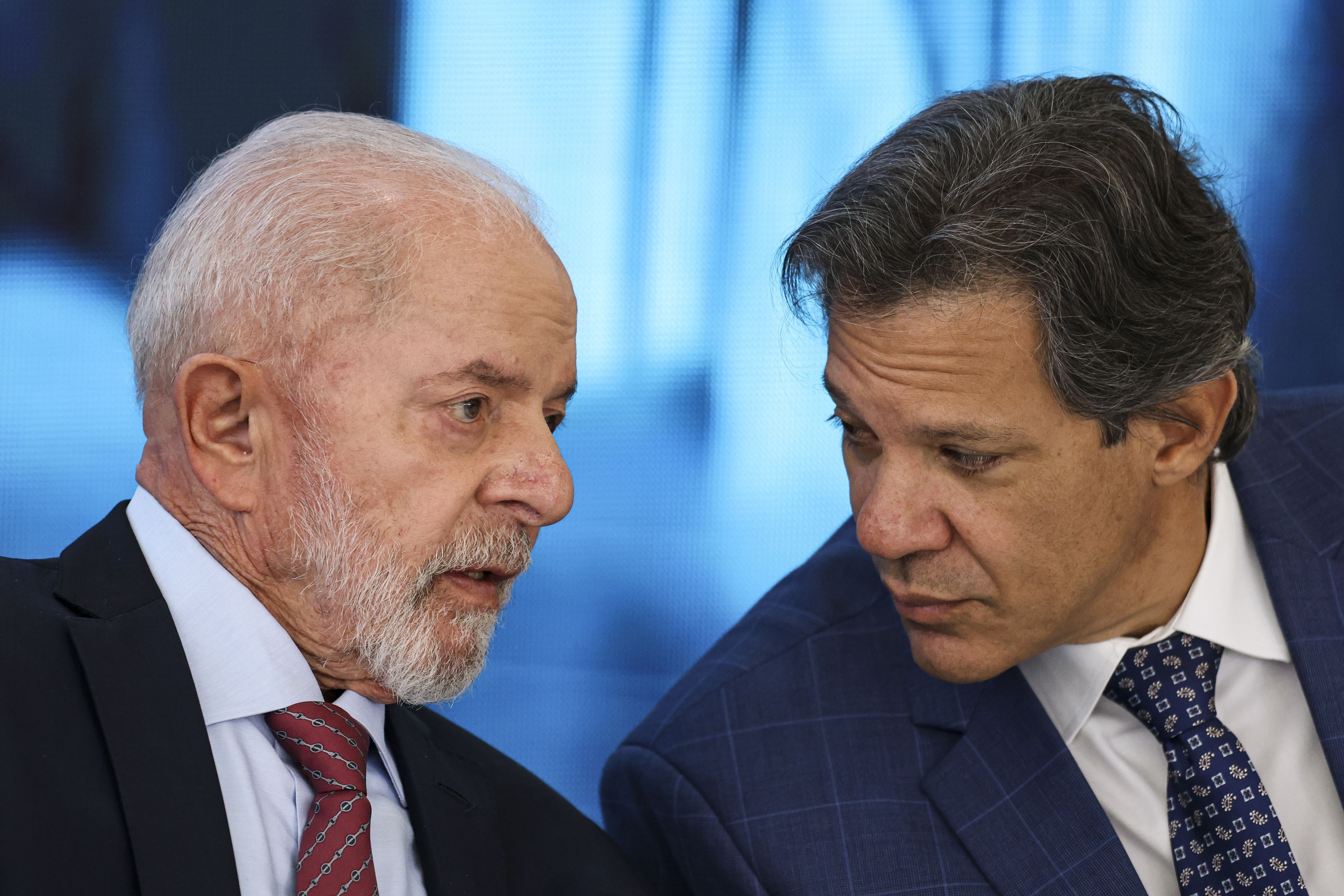 Governo confirma pacote de corte de gastos com previsão de economia de R$ 70 bilhões
