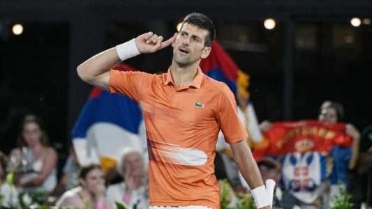 Novak Djokovic segue como número 1 do mundo, mesmo impedido de disputar Indian Wells