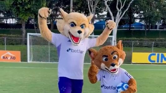 Novas figuras do Raposão e Raposinho geram polêmica na torcida do Cruzeiro