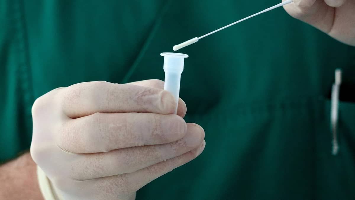 Oferta gratuita de testes rápidos da Covid-19 sofre mudanças em BH; saiba como agendar