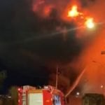 Incêndio em galpão na Pampulha destruiu casa, oficina e loja: 'não sei como o fogo começou'