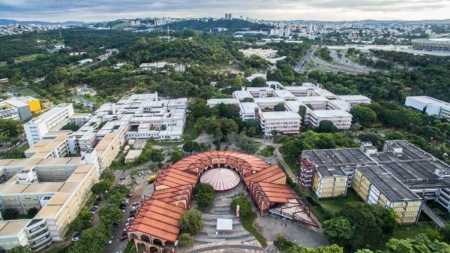Novo bloqueio impede UFMG de pagar serviços e compras já realizados