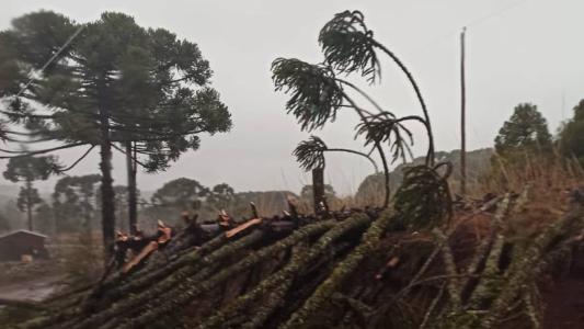 Novo ciclone leva tempestades com raios e ventos moderados ao Sul nesta quarta