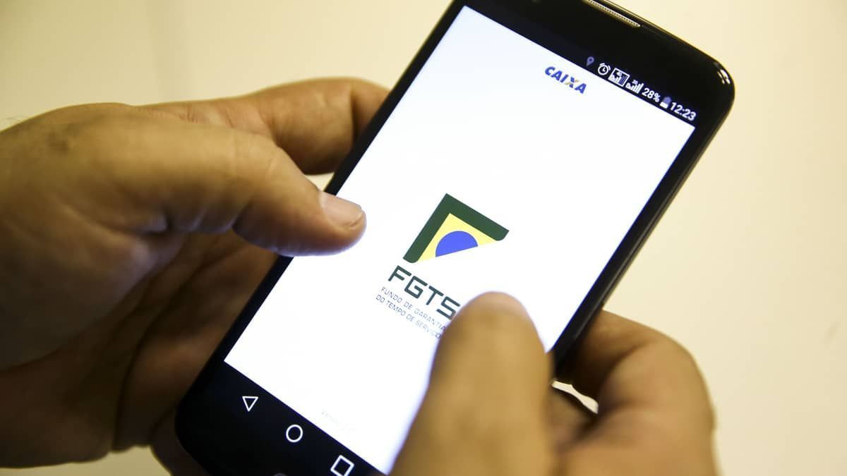 Saiba como será nova rodada de saques do FGTS a quem tem saque-aniversário