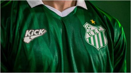 Novo uniforme principal do Uberlândia, clube que disputará a elite do Campeonato Mineiro 2026