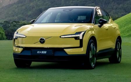 VOLVO EX30